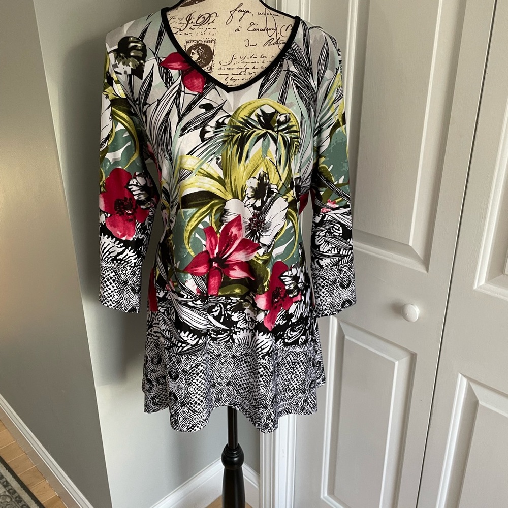 Sophie A Tunic